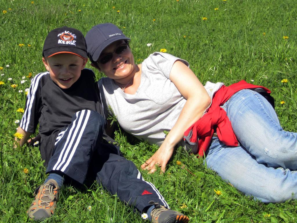 Baby- Und Kinderhof Aicherbauer Farm stay *