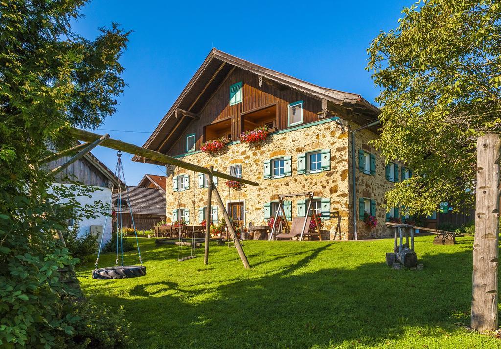 Baby- Und Kinderhof Aicherbauer Farm stay Seeham
